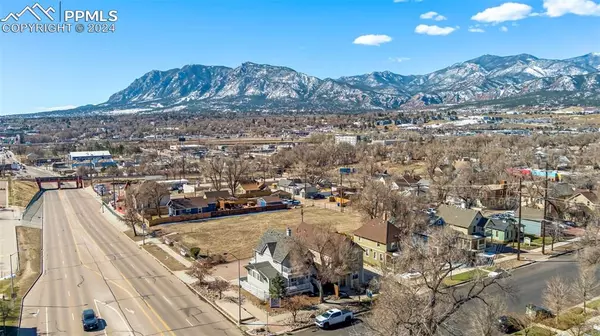 Colorado Springs, CO 80903,802 S Nevada AVE