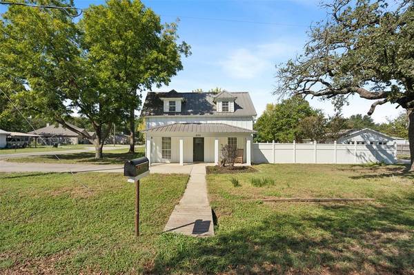 200 N Ewing Street, Boyd, TX 76023