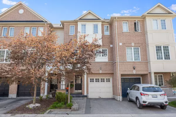 Pickering, ON L1V 0A1,1790 Finch AVE E #36