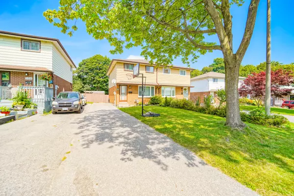 Oshawa, ON L1J 6L1,254 Tamarack CT