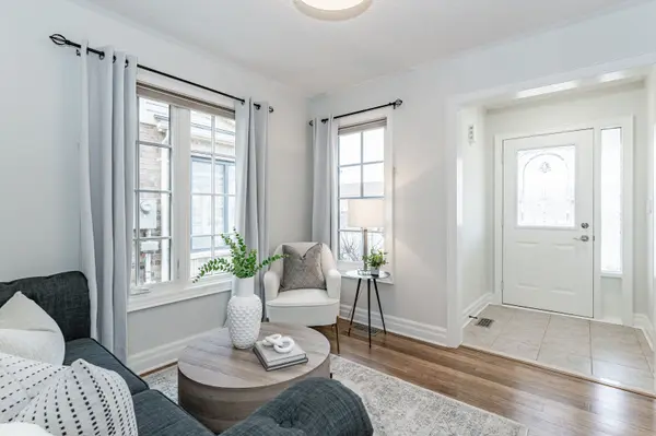 Milton, ON L9T 5J6,1614 Gowling TER