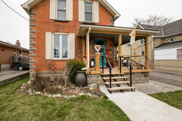 Cambridge, ON N3H 2G9,244 Anne ST