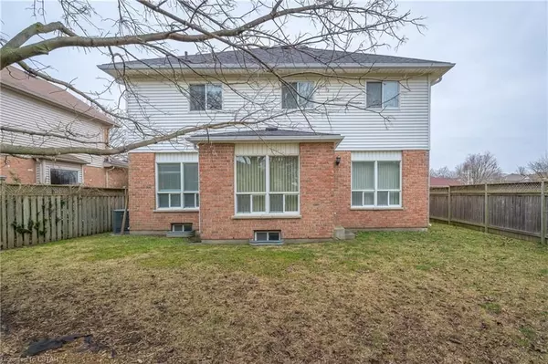 London, ON N5V 4M5,1337 BENTLEY DR