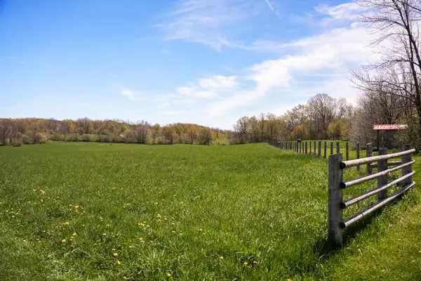 Northern Bruce Peninsula, ON N0H 1W0,102 TOWER RD