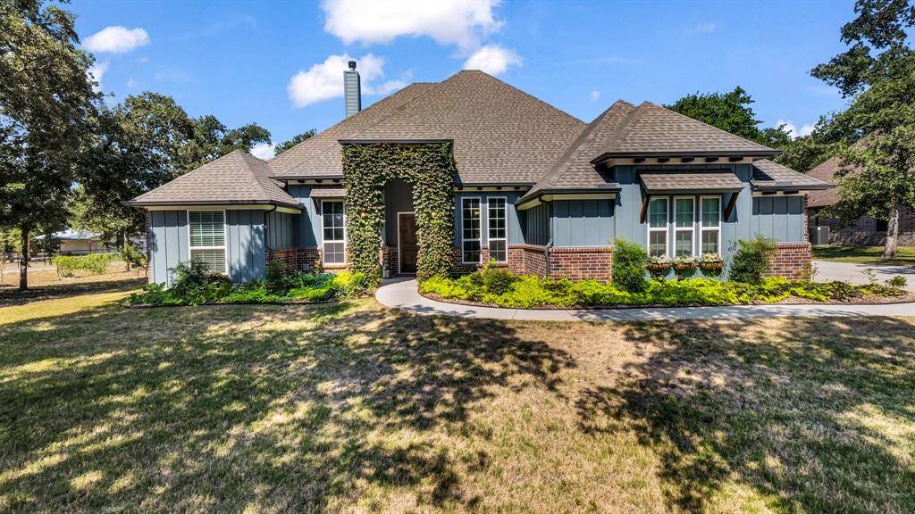 315 Timbers Circle, Poolville, TX 76487