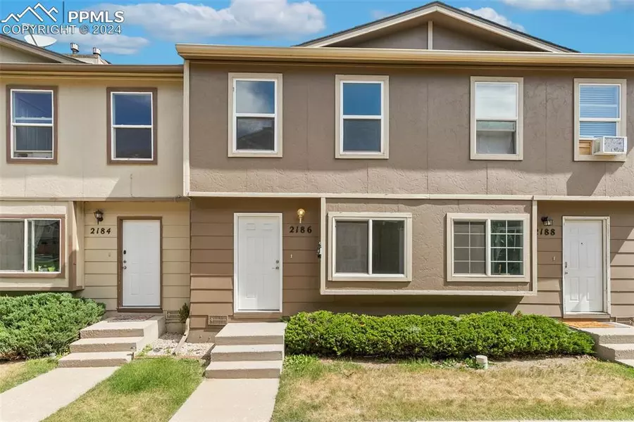 2186 Baltimore CIR, Colorado Springs, CO 80904