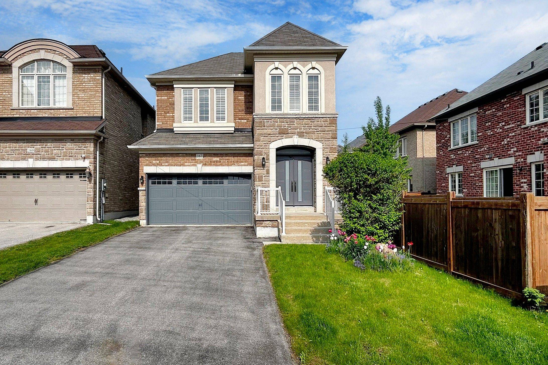 Newmarket, ON L3X 3K9,167 Emma Broadbent CT