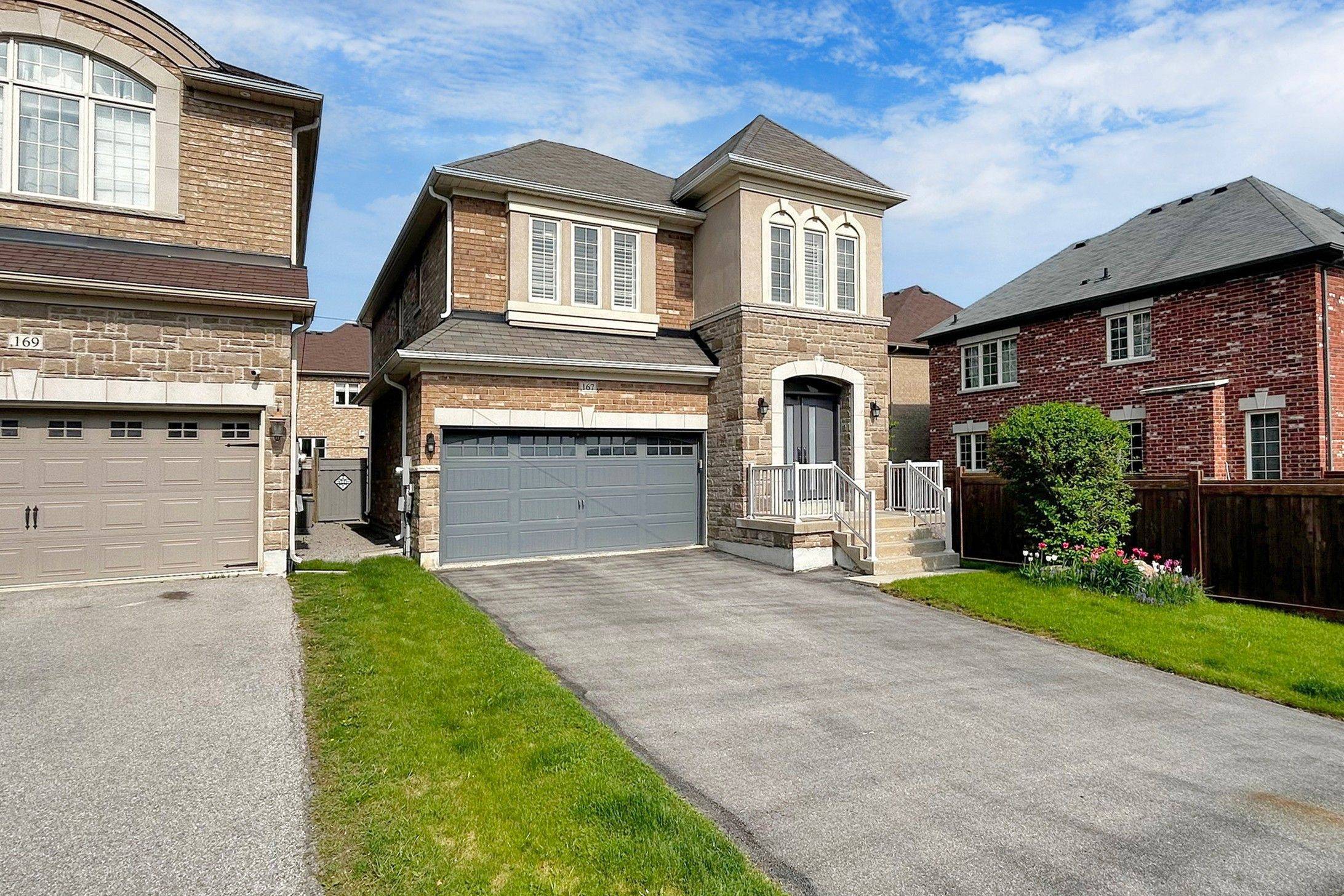 Newmarket, ON L3X 3K9,167 Emma Broadbent CT