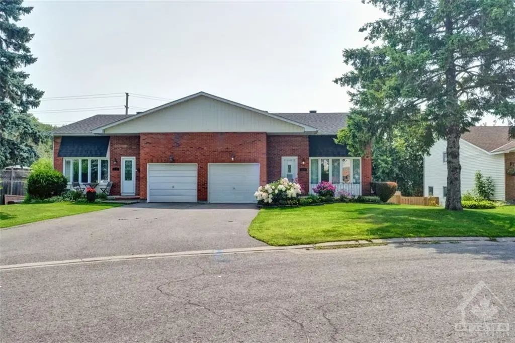 Ottawa, ON K1B 4X4,11 ALDER CRES