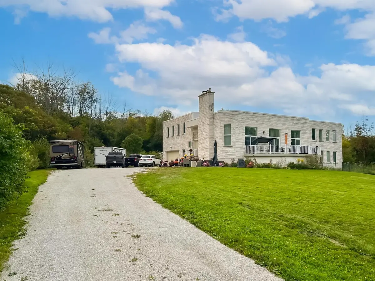 Caledon, ON L7C 0J3,2222 Olde Base Line RD