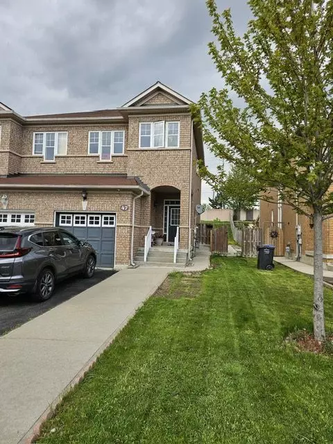 Brampton, ON L6V 4N7,47 Seahorse AVE #Main