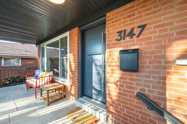 Mississauga, ON L4Y 2Z1,3147 Constitution BLVD