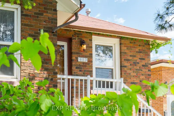 Mississauga, ON L5E 1X3,1023 Westmount AVE