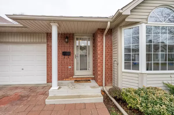 London, ON N6G 5G5,875 Thistledown WAY #14