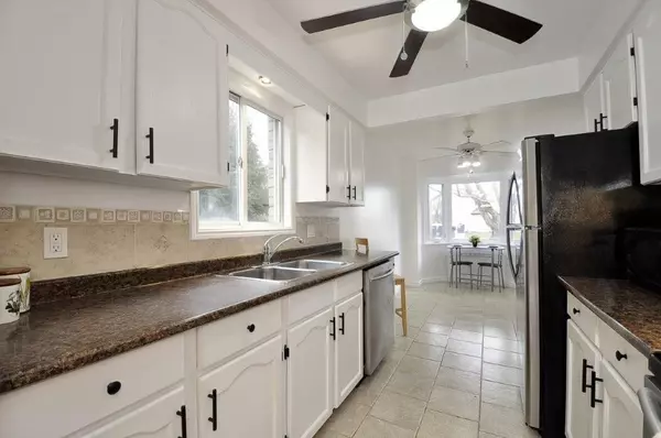 Cambridge, ON N1T 1G2,69 Benn DR