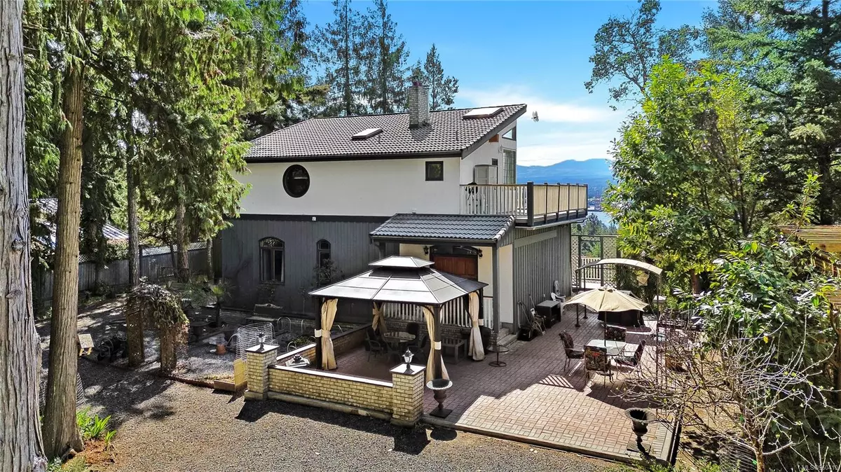 Gabriola Island, BC V0R 1X2,1059 Pat Burns Ave