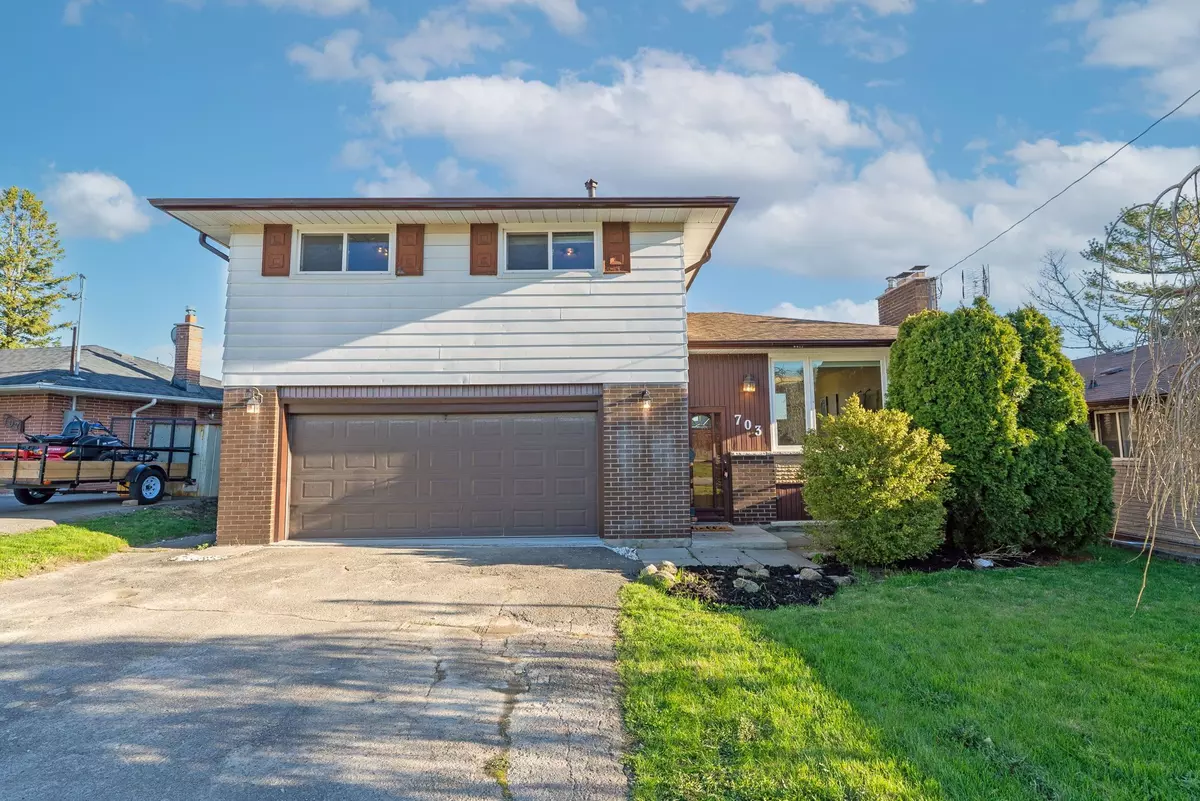 Oshawa, ON L1H 3K5,703 Tennyson AVE