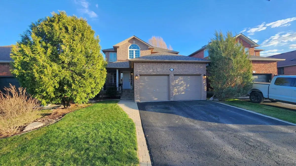 Barrie, ON L4N 0G8,11 Bluewater TRL