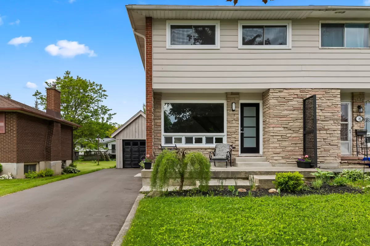 Stratford, ON N5A 1N7,17 Redford CRES