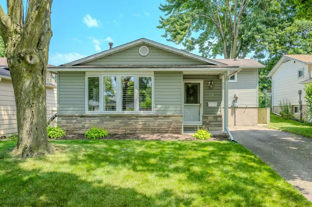 Kitchener, ON N2N 1H4,54 Hickory Heights CRES