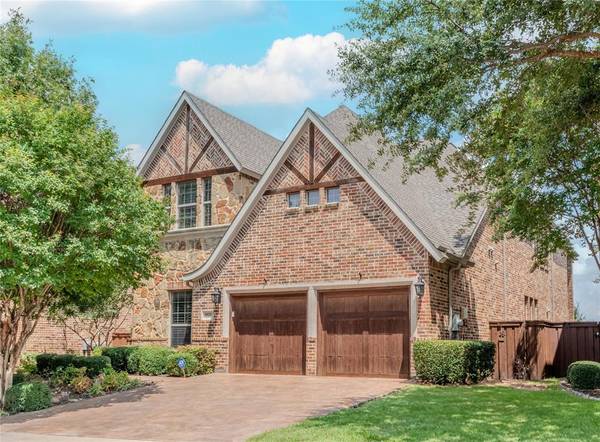 2023 S Hill Drive, Irving, TX 75038