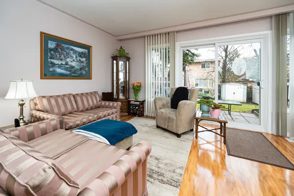 Toronto C07, ON M2R 2S5,749 Steeles AVE W #24