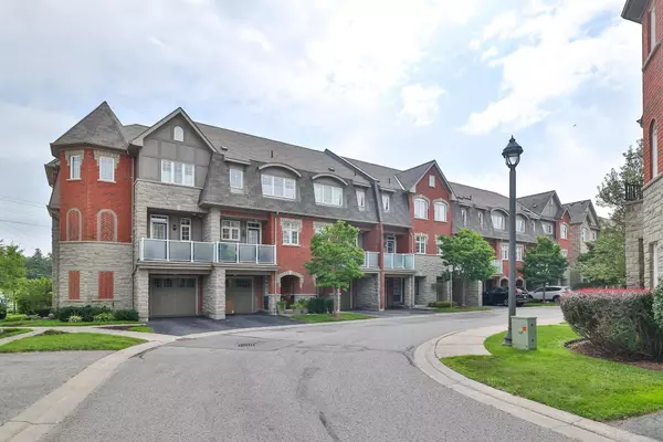 Pickering, ON L1V 0B7,1701 Finch AVE #11