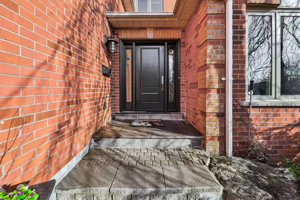 Mississauga, ON L5V 1M4,1454 Estes CRES