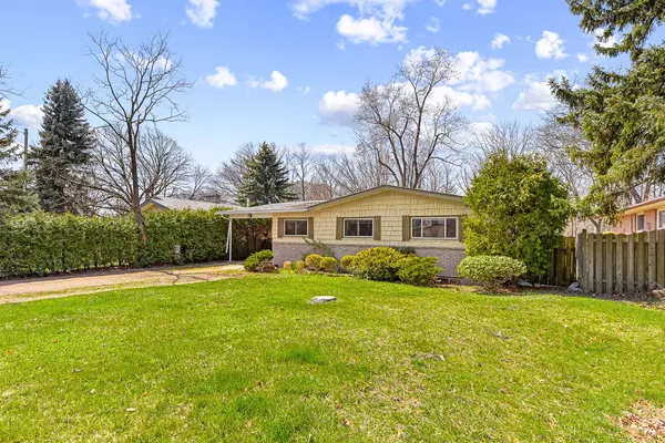 Oakville, ON L6H 1P2,493 Grand BLVD