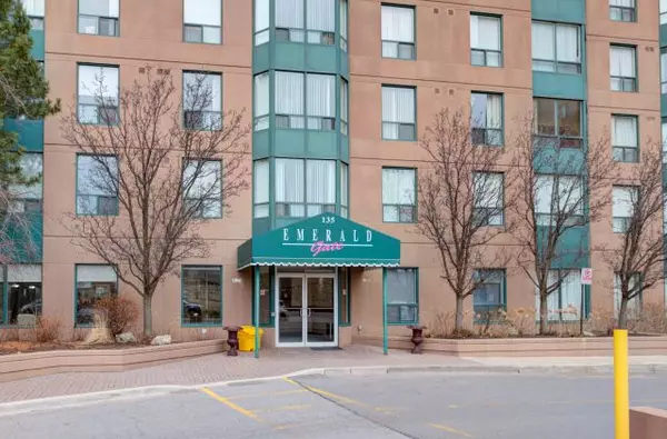 Mississauga, ON L5B 4B1,135 Hillcrest AVE #1805