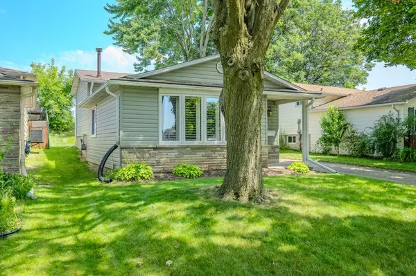 Kitchener, ON N2N 1H4,54 Hickory Heights CRES