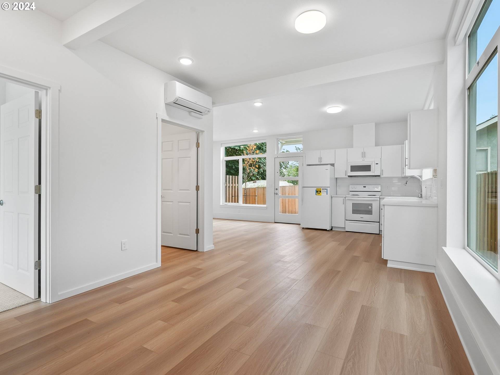 Portland, OR 97236,13477 SE Foster RD #15