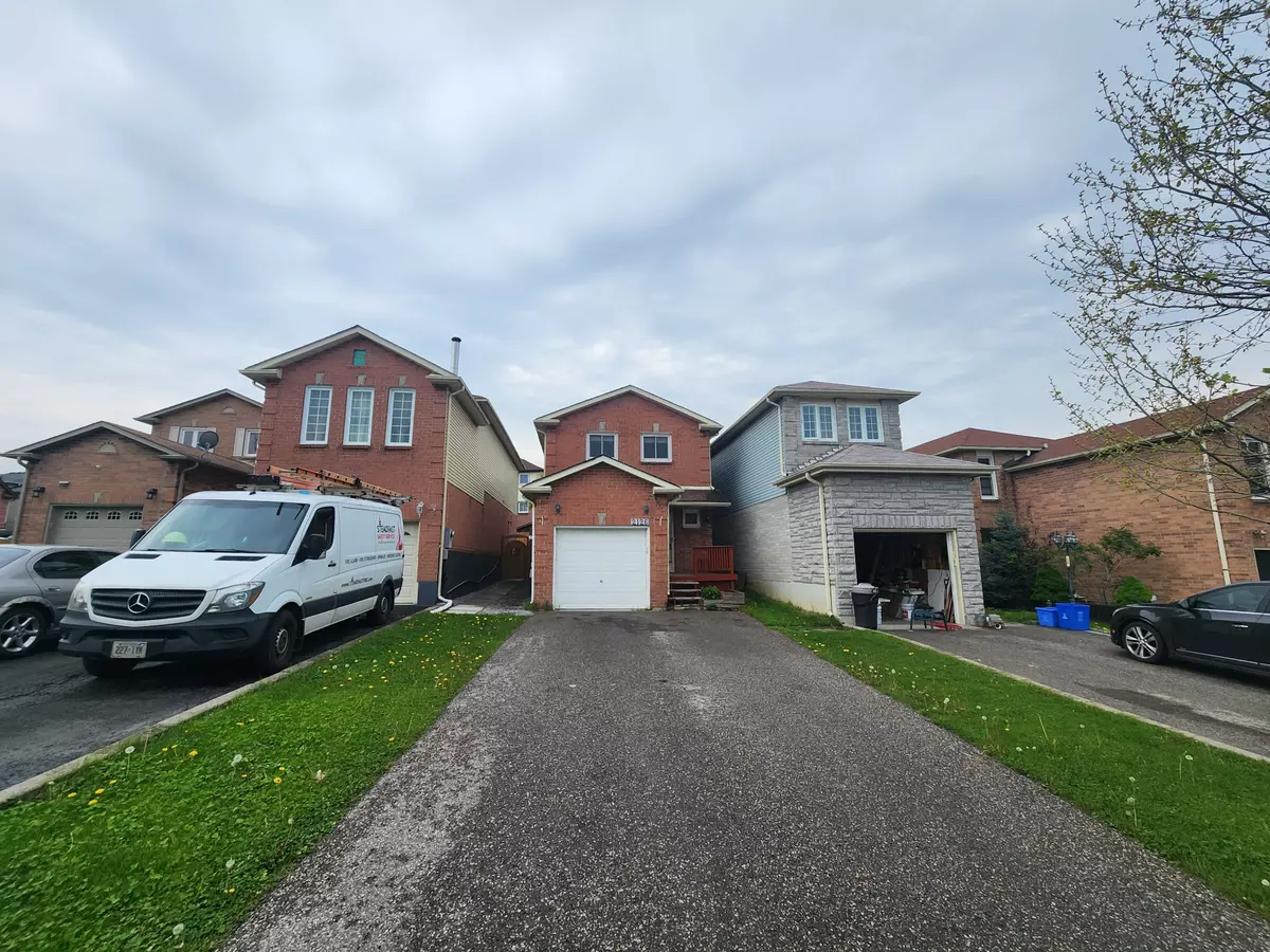 Pickering, ON L1X 1Z3,2126 Denby DR