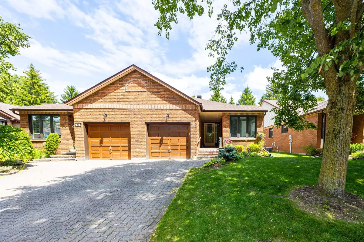 New Tecumseth, ON L9R 1R5,48 Green Briar RD #38