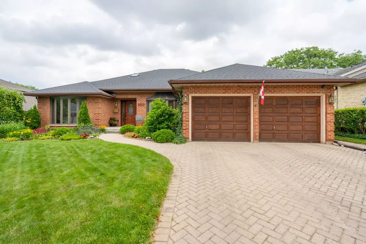 London, ON N6K 3Y2,596 Rosecliffe TER