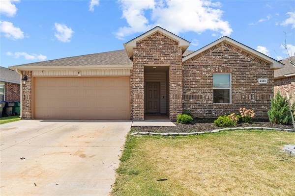 4305 Moonlight Road, Mustang, OK 73064