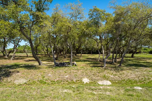 1590 Vineyard, Ingleside, TX 78362