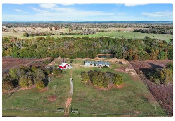 12755 County Road 251, Oakwood, TX 75855