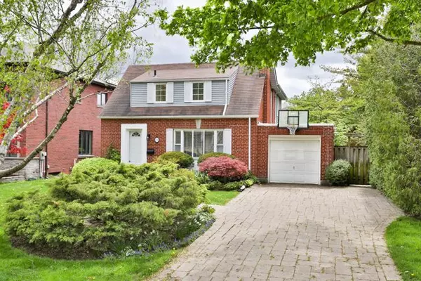 75 Aldershot CRES, Toronto C12, ON M2P 1M2