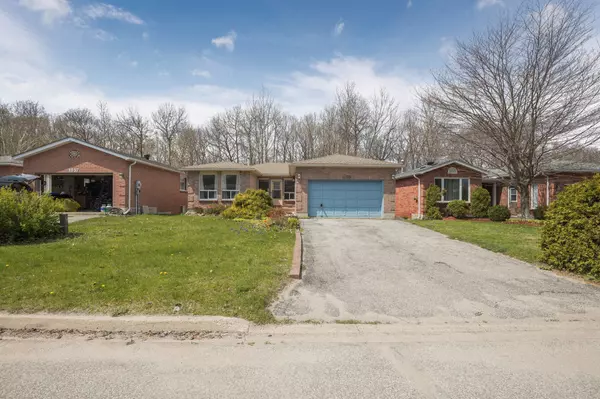 Midland, ON L4R 5C5,1033 Dina CRES