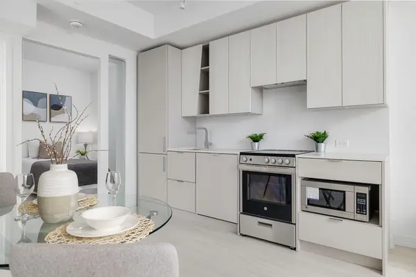 Mississauga, ON L5B 0M4,3883 QUARTZ RD #5207