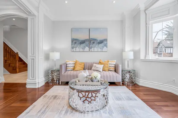 Toronto W01, ON M6S 1K8,104 Mayfield AVE