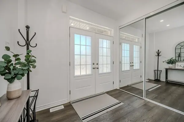 Milton, ON L9T 7E7,883 Hickory CRES