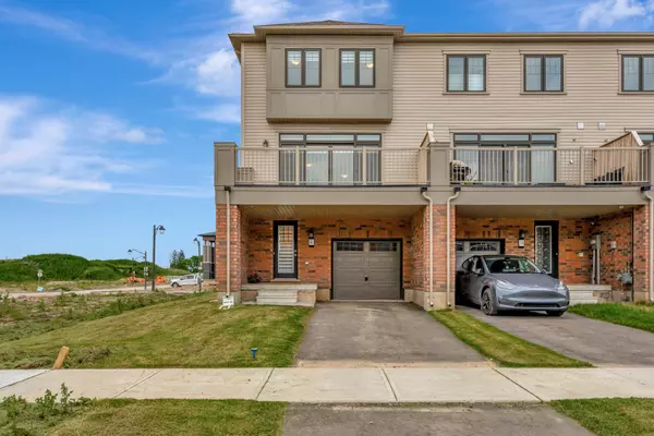 Brantford, ON N3T 0V7,40 Bee CRES