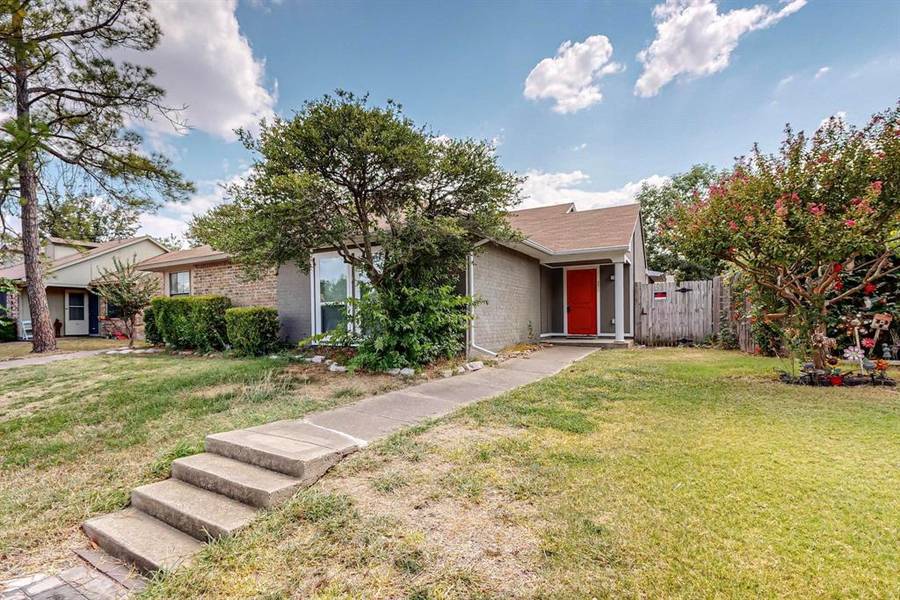 4517 Chapman Street, The Colony, TX 75056