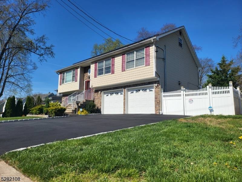 239 New Market Rd, Dunellen Boro, NJ 08812