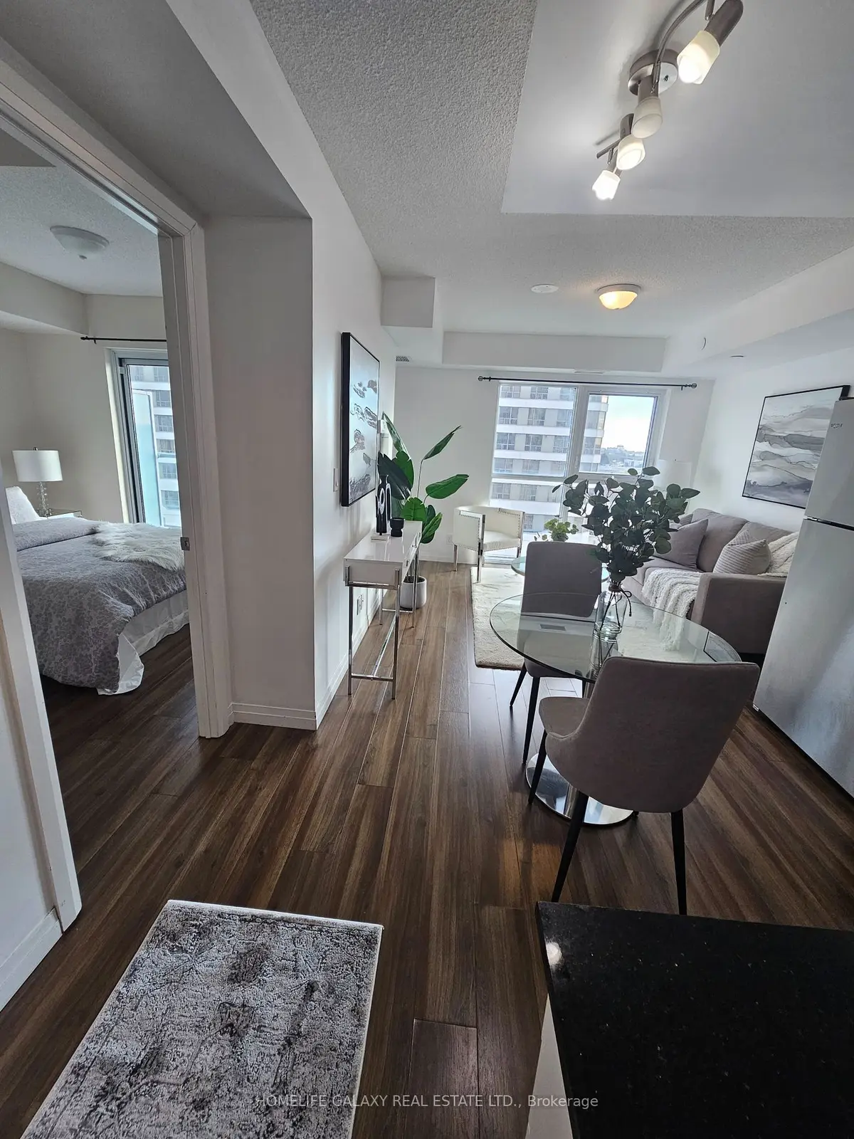 Toronto E04, ON M1R 0B5,2152 Lawrence AVE E #607