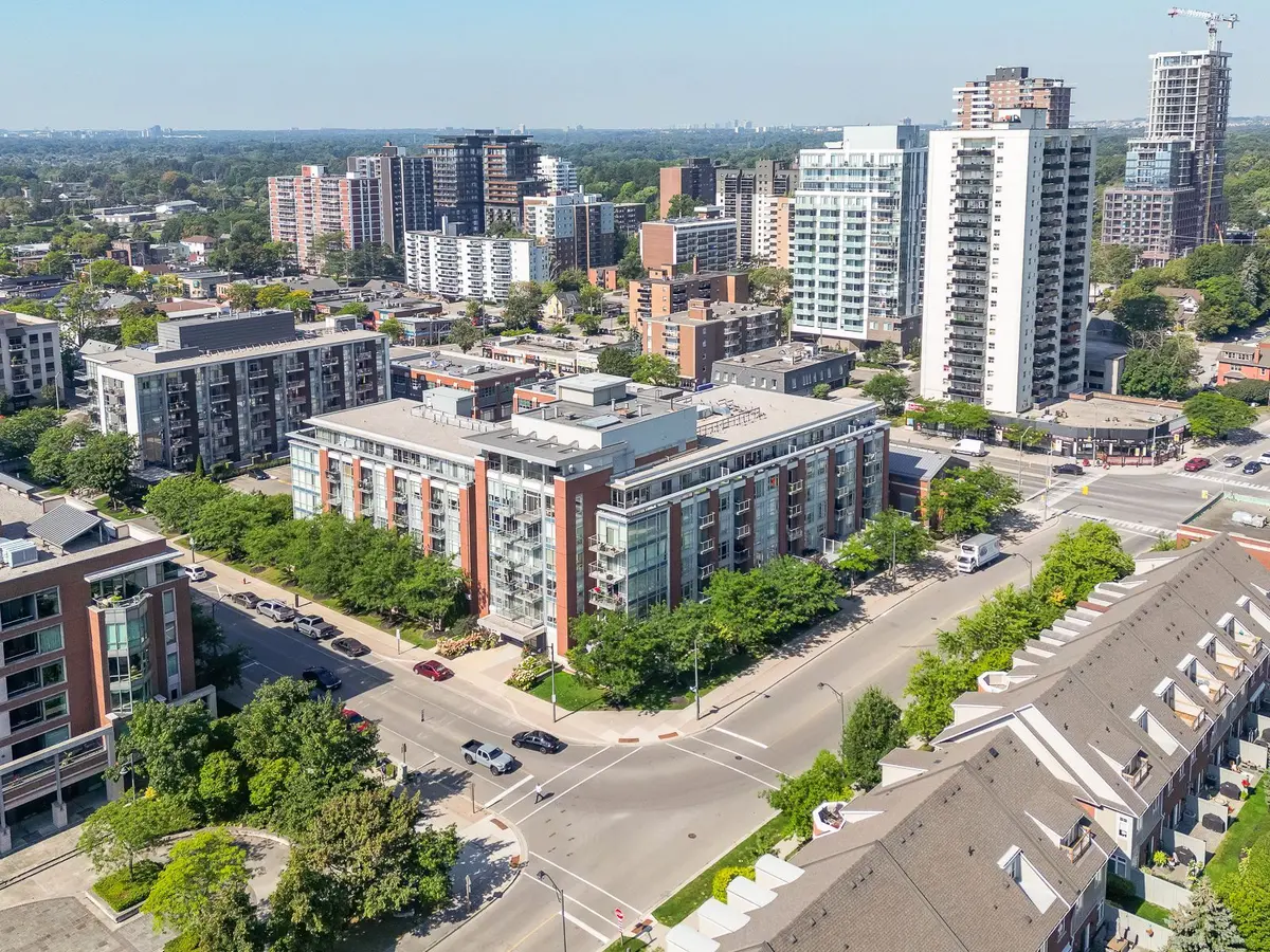 Mississauga, ON L5G 4V6,80 Port ST E #218