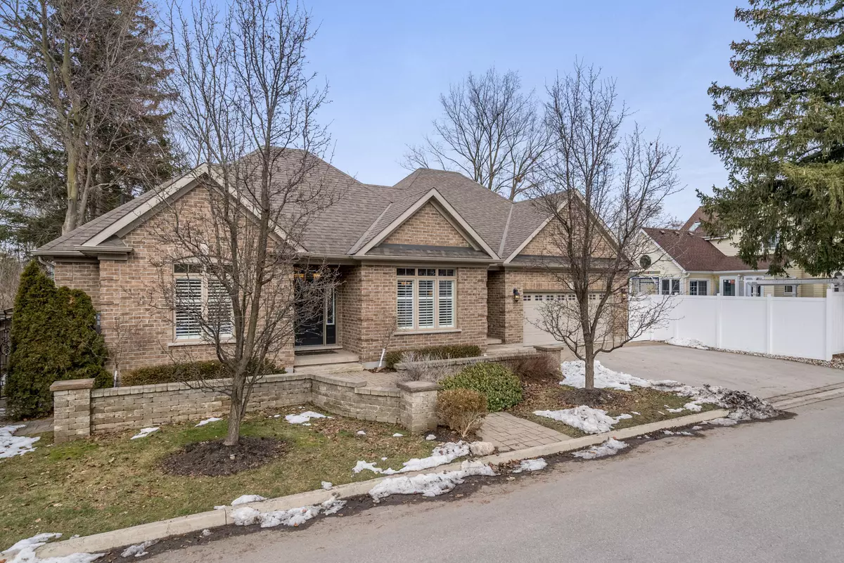 Halton Hills, ON L7G 1X9,5 Joseph ST