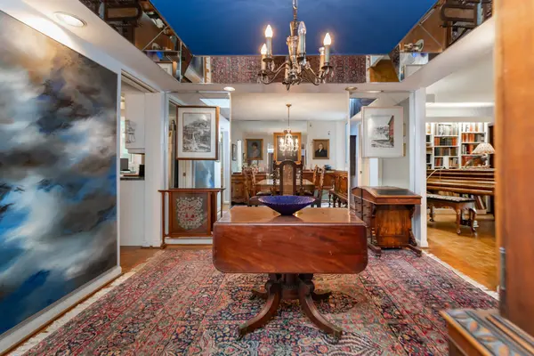 Toronto C09, ON M4W 3M4,278 Bloor ST E #1605